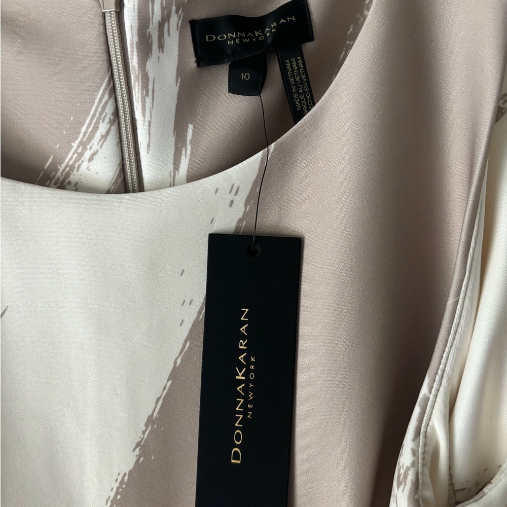 Donna Karan Elegant Beige and Cream Maxi Dress - Picture 3 of 5